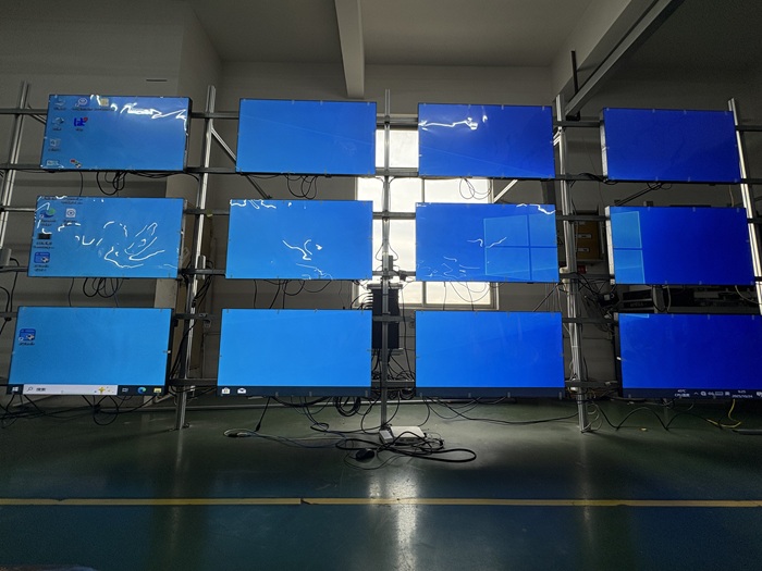 液晶拼接屏厂家生产 (1).jpg 液晶拼接屏厂家生产 (1).jpg